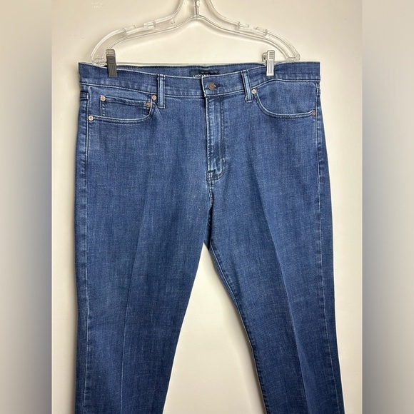 Lucky Brand Straight Blue Jeans Plus size 38/32 outdoor Work wear - Picture 4 of 11